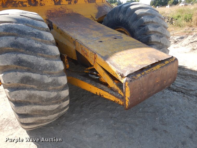 image for item FU9537 Caterpillar 619 elevating scraper