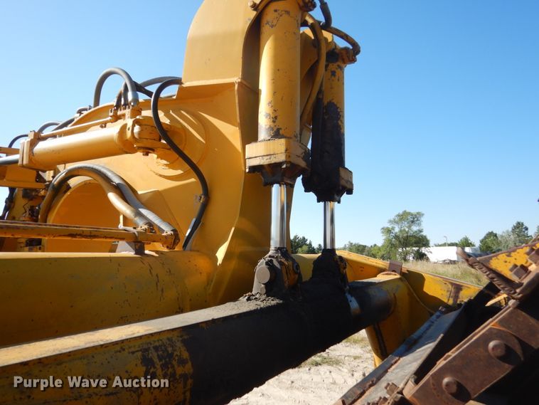 image for item FU9537 Caterpillar 619 elevating scraper