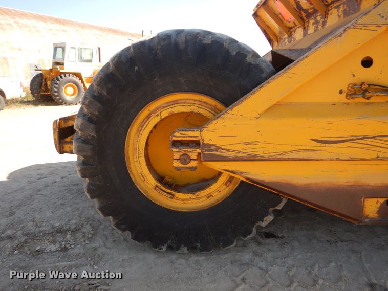 image for item FU9537 Caterpillar 619 elevating scraper