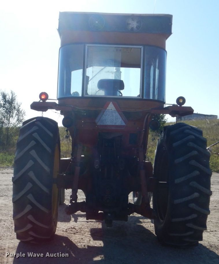 image for item FU9539 International 1066 tractor