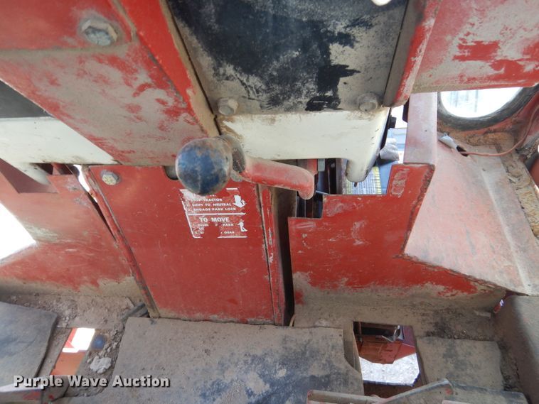 image for item FU9539 International 1066 tractor