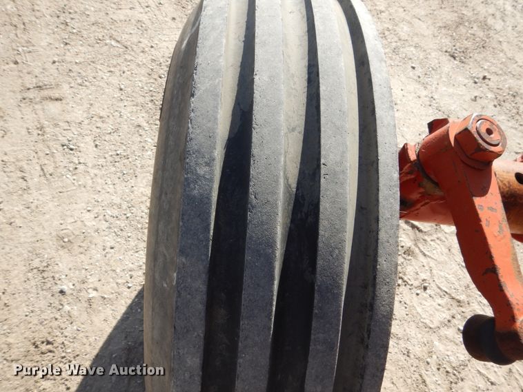 image for item FU9540 International 886 tractor