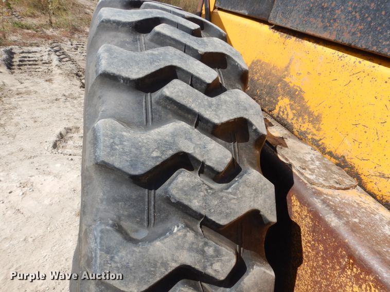 image for item FU9541 1982 John Deere 770A motor grader