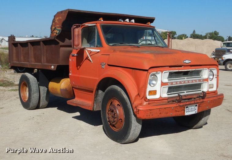 image for item FU9542 1967 Chevrolet 50 dump truck