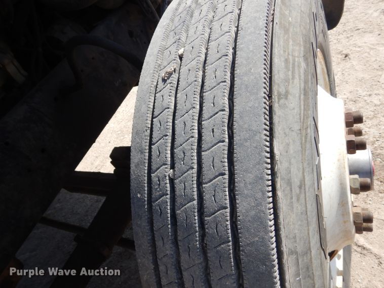 image for item FU9543 1986 Ford LT9000 semi truck