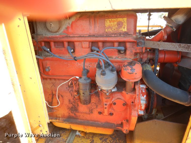image for item FU9544 1962 International 130 drilling rig truck