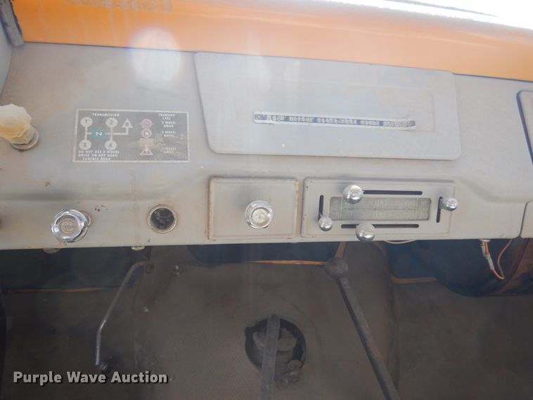 image for item FU9544 1962 International 130 drilling rig truck