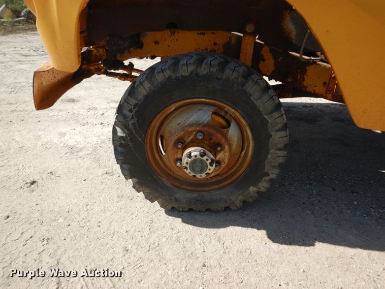 image for item FU9544 1962 International 130 drilling rig truck