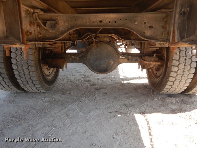 image for item FU9545 1997 Ford F700 flatbed truck with sprayer system