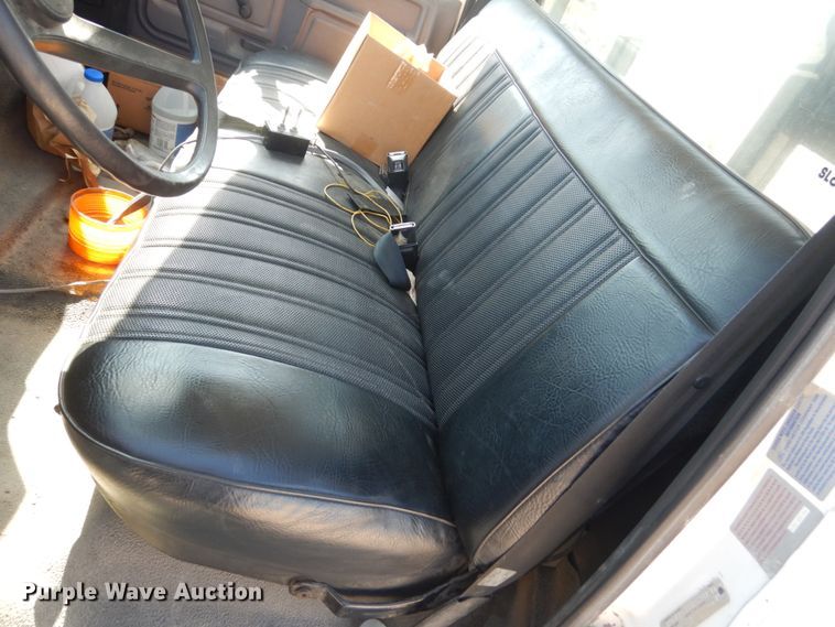 image for item FU9545 1997 Ford F700 flatbed truck with sprayer system