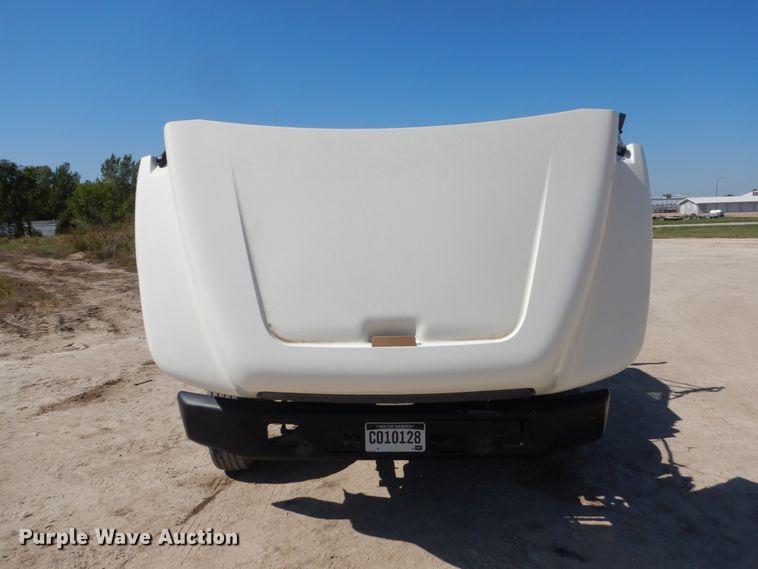 image for item FU9545 1997 Ford F700 flatbed truck with sprayer system