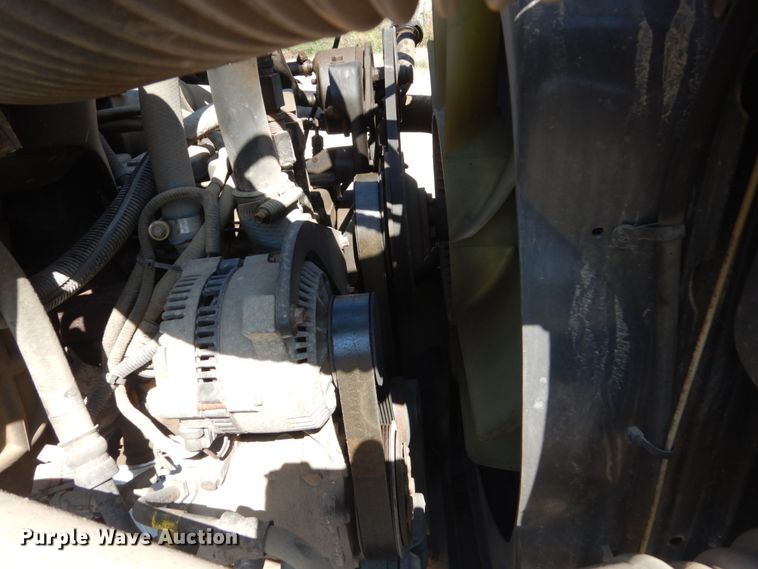 image for item FU9545 1997 Ford F700 flatbed truck with sprayer system