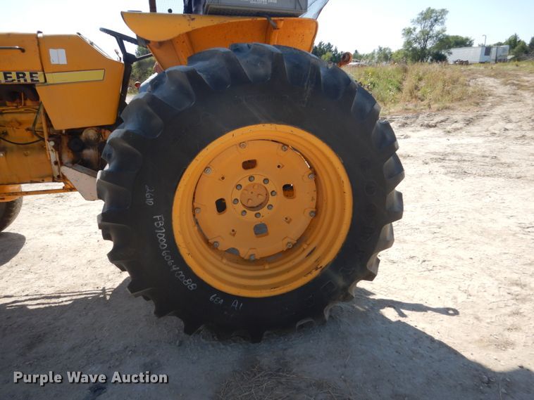 image for item FU9546 John Deere 2640 tractor