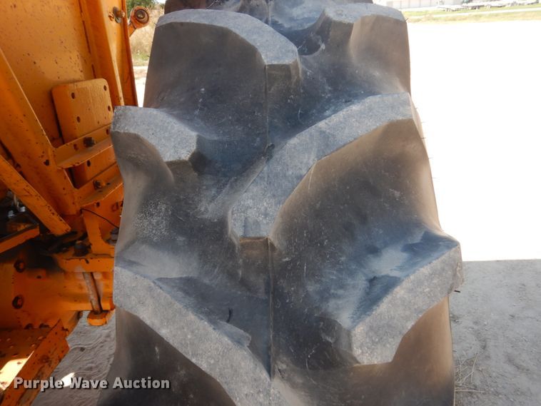 image for item FU9546 John Deere 2640 tractor