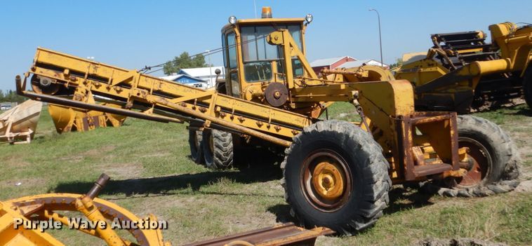 image for item FU9547 1972 Caterpillar 140 rigid frame motor grader