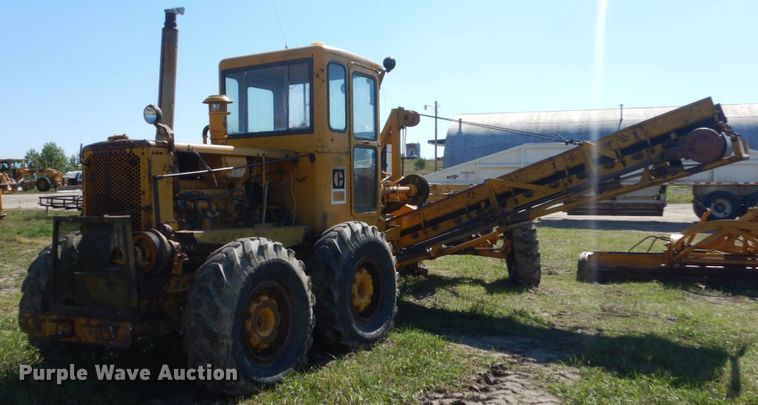 image for item FU9547 1972 Caterpillar 140 rigid frame motor grader