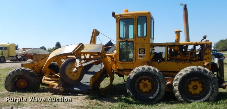 image for item FU9547 1972 Caterpillar 140 rigid frame motor grader