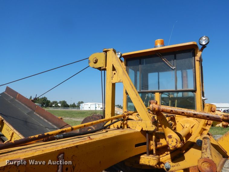 image for item FU9547 1972 Caterpillar 140 rigid frame motor grader