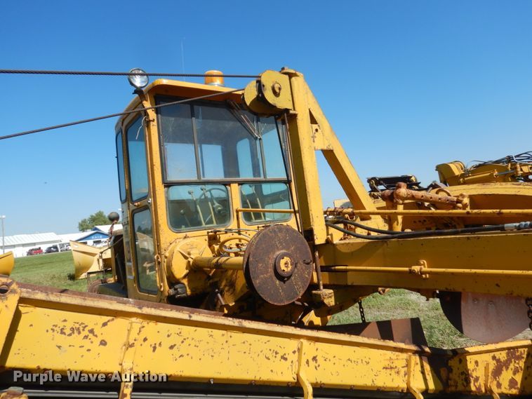image for item FU9547 1972 Caterpillar 140 rigid frame motor grader