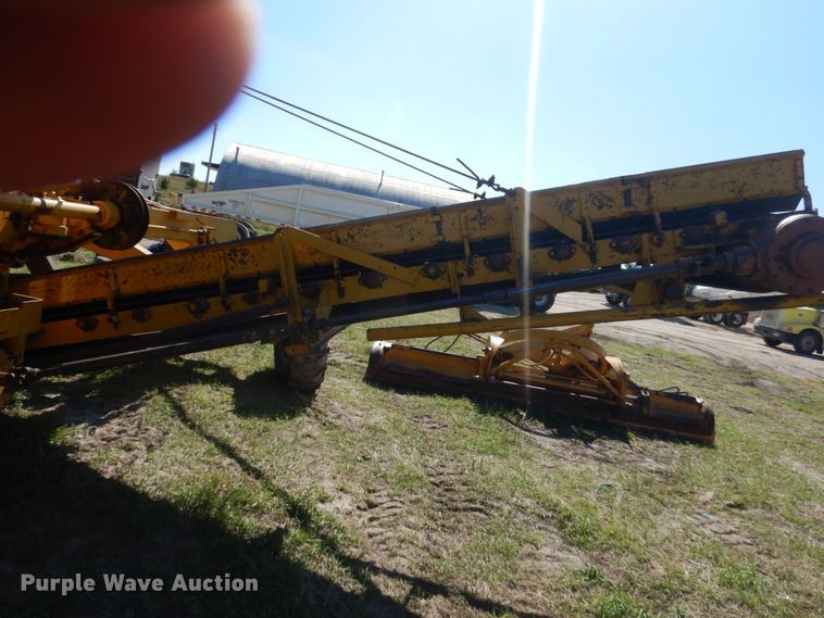 image for item FU9547 1972 Caterpillar 140 rigid frame motor grader