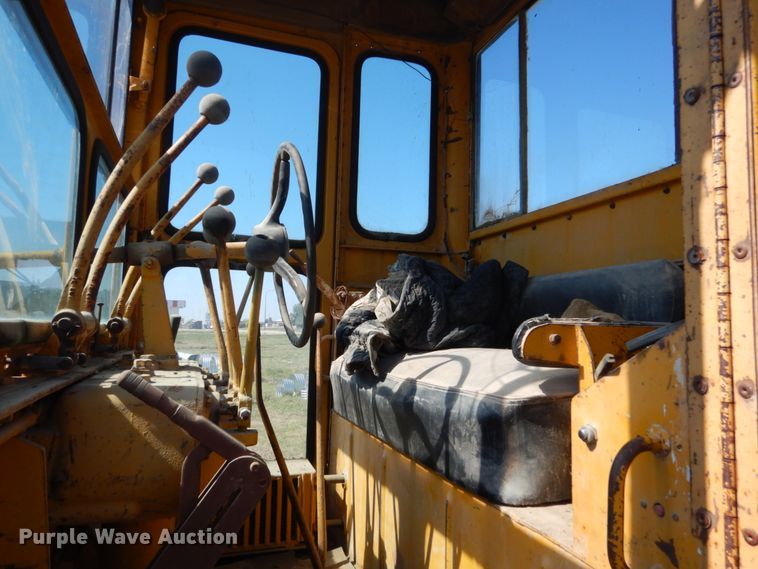 image for item FU9547 1972 Caterpillar 140 rigid frame motor grader