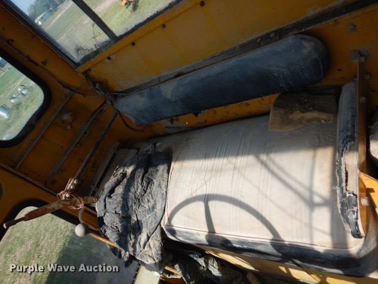 image for item FU9547 1972 Caterpillar 140 rigid frame motor grader