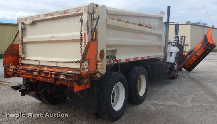 image for item FU9567 2010 International WorkStar 7400 dump truck