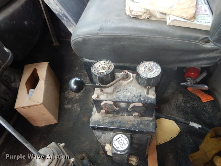 image for item FU9567 2010 International WorkStar 7400 dump truck