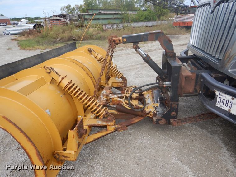 image for item FU9568 2009 International 7400 dump truck