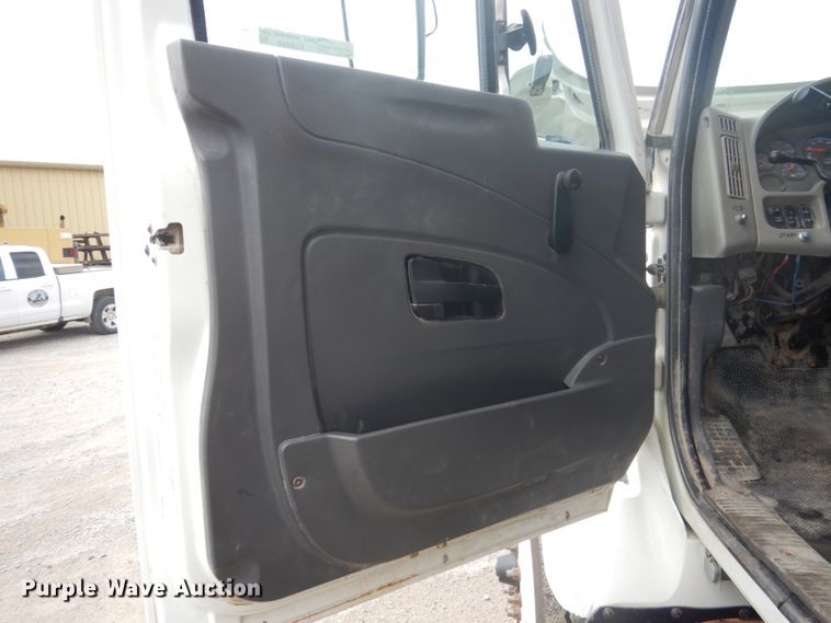 image for item FU9568 2009 International 7400 dump truck