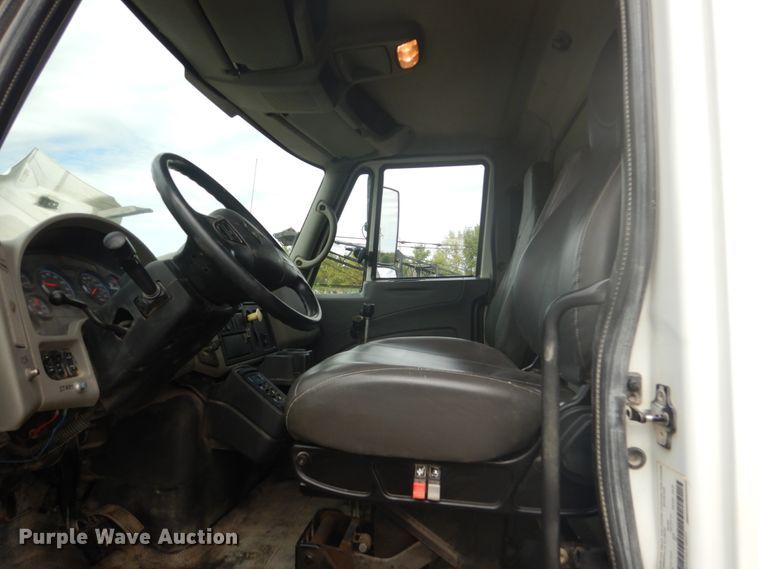 image for item FU9568 2009 International 7400 dump truck