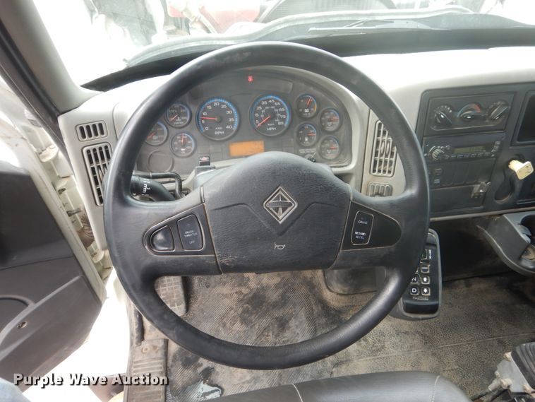 image for item FU9568 2009 International 7400 dump truck