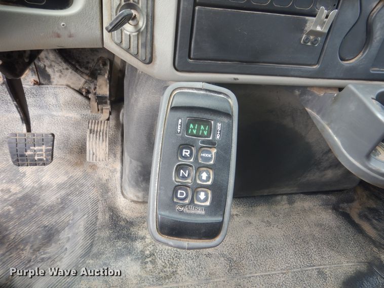 image for item FU9568 2009 International 7400 dump truck