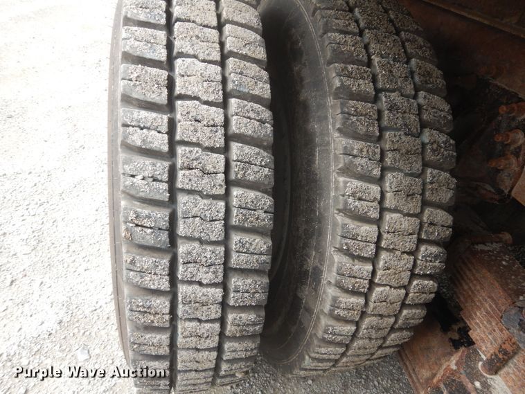 image for item FU9568 2009 International 7400 dump truck