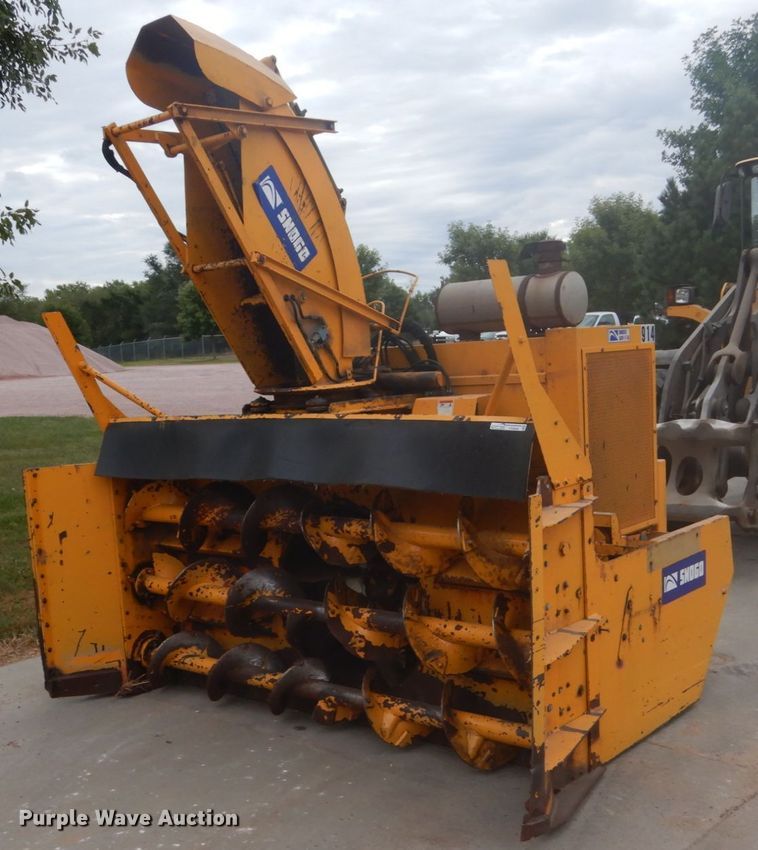 image for item FU9569 2002 Wausau MP3D snow blower