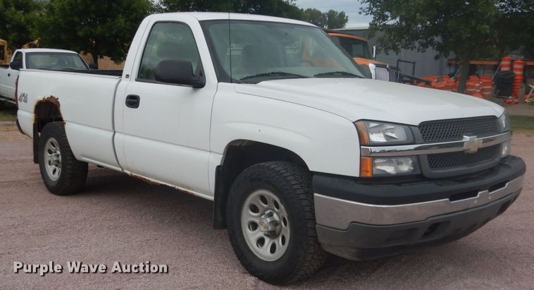 image for item FU9570 2005 Chevrolet Silverado 1500 pickup truck