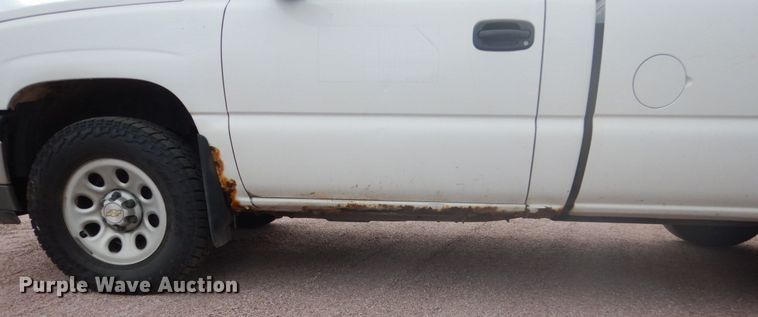 image for item FU9570 2005 Chevrolet Silverado 1500 pickup truck