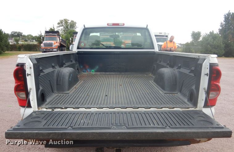 image for item FU9570 2005 Chevrolet Silverado 1500 pickup truck