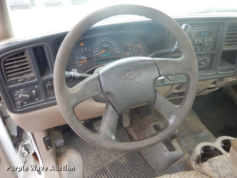 image for item FU9570 2005 Chevrolet Silverado 1500 pickup truck