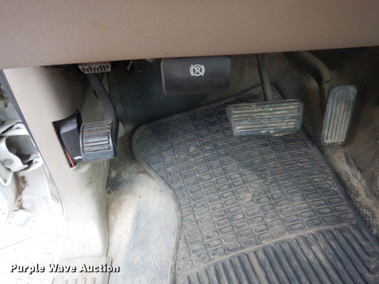 image for item FU9570 2005 Chevrolet Silverado 1500 pickup truck