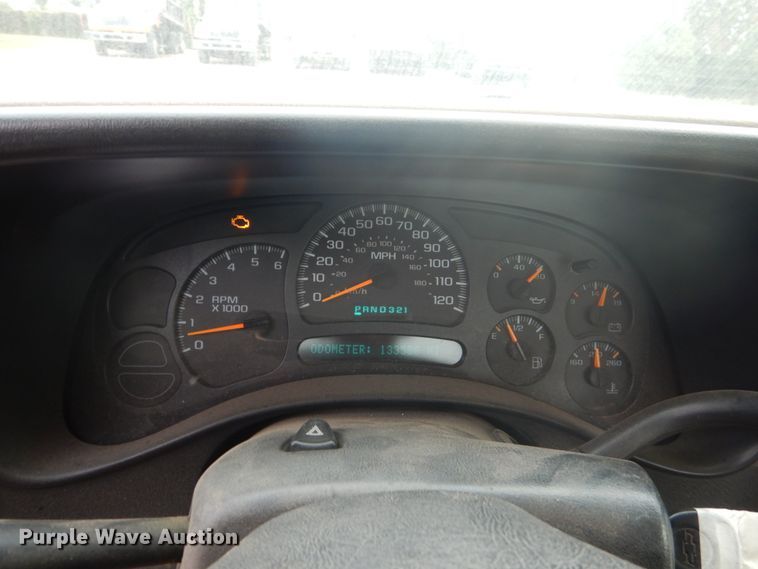 image for item FU9570 2005 Chevrolet Silverado 1500 pickup truck