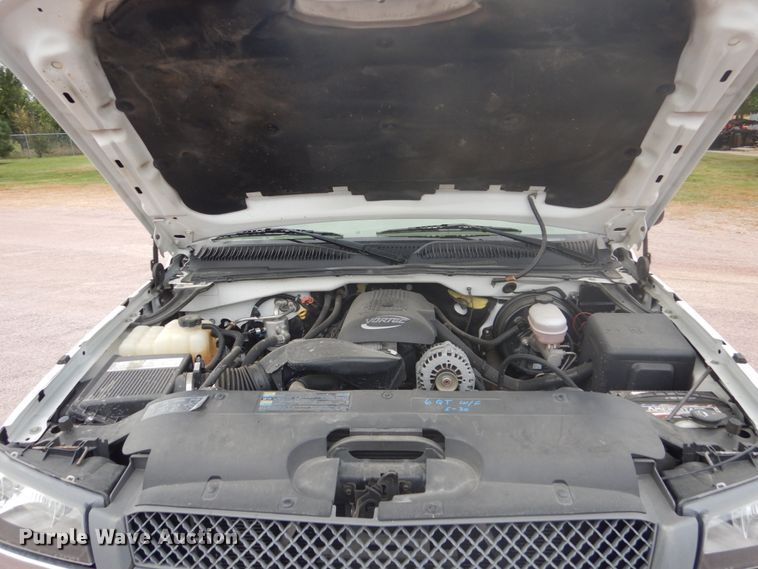 image for item FU9570 2005 Chevrolet Silverado 1500 pickup truck