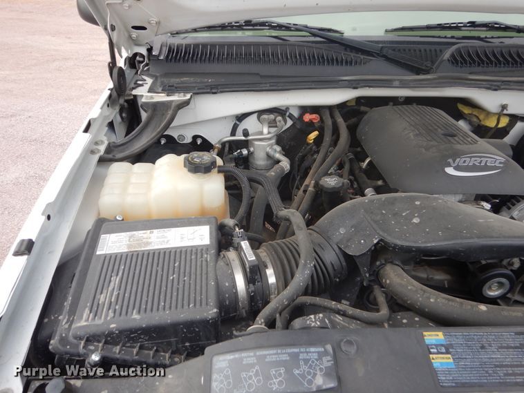 image for item FU9570 2005 Chevrolet Silverado 1500 pickup truck