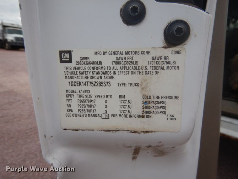 image for item FU9570 2005 Chevrolet Silverado 1500 pickup truck