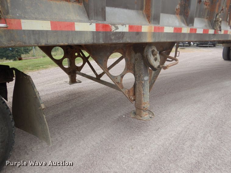 image for item FU9575 2005 Manac TSV48 live bottom trailer