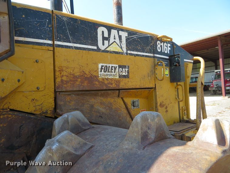 image for item FV9015 2002 Caterpillar 816F landfill compactor