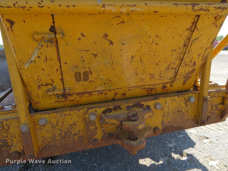 image for item FV9015 2002 Caterpillar 816F landfill compactor