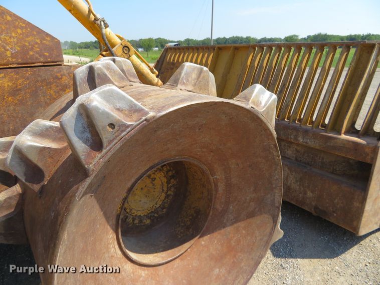 image for item FV9015 2002 Caterpillar 816F landfill compactor