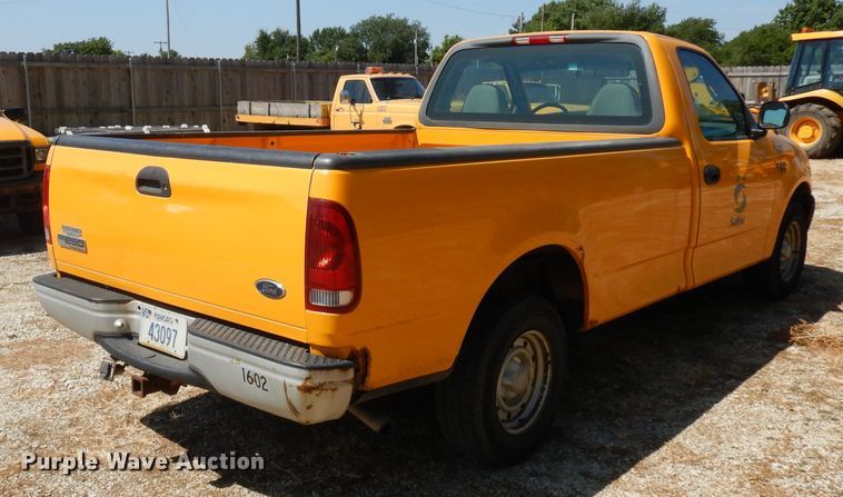 image for item FY9644 2000 Ford F150 pickup truck