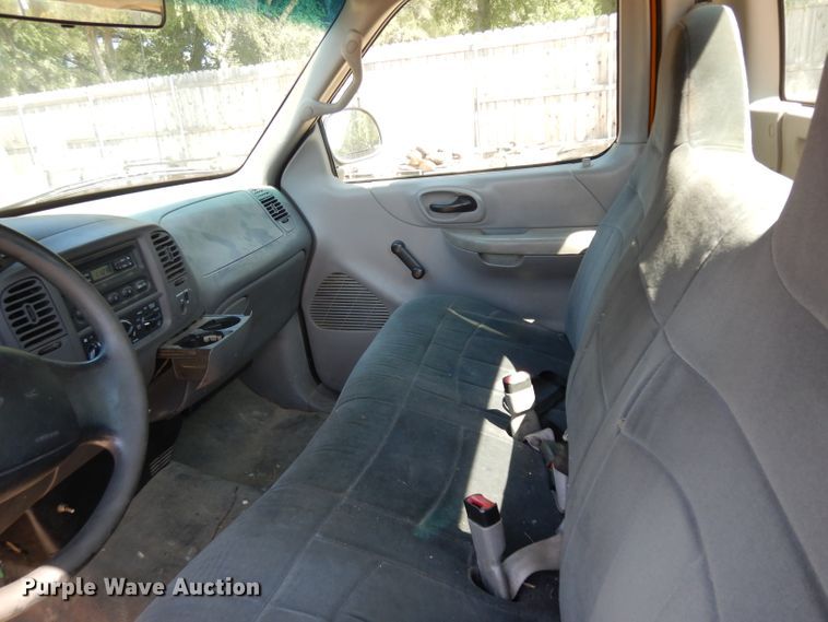 image for item FY9644 2000 Ford F150 pickup truck